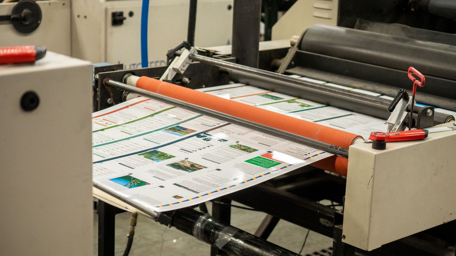 Acon Print Finishing. Laminating